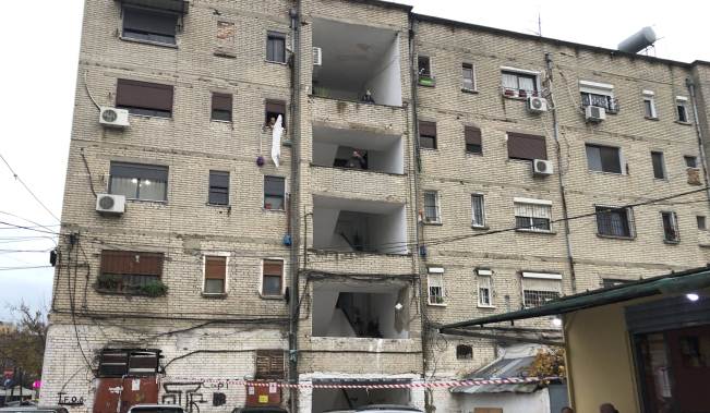 Qytetaret rikthehen ne banesat e demtuara: Nuk kane marre bonusin nga Bashkia